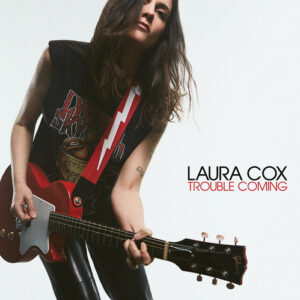 French rock firebrand Laura Cox hits hard today with her new single “Do I Have Your Attention?”, out now via earMUSIC / Verycords.